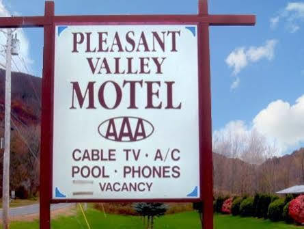 Pleasant Valley Motel West Stockbridge Kültér fotó